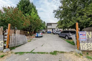 423 Park Ave N, Renton, WA 98057 - Photo 36