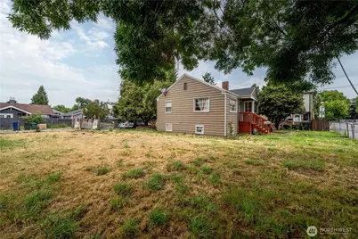 423 Park Avenue N, Renton, WA 98057 - Photo 6