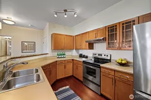 2960 SW Raymond St, Seattle, WA 98126 - Photo 6