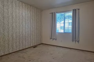 2066 NE Green Glen Ln, Bremerton, WA 98311 - Photo 14