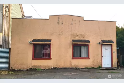 529 N 103rd Street, Seattle, WA 98133 - Photo 1