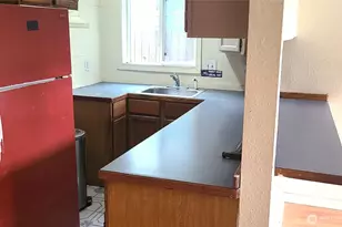 529 N 103rd St, Seattle, WA 98133 - Photo 4