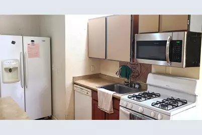 529 N 103rd Street, Seattle, WA 98133 - Photo 16