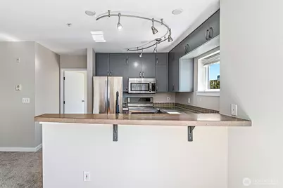 2440 Western Avenue #503, Seattle, WA 98121 - Photo 14