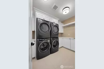 10924 SE 24th Place, Bellevue, WA 98004 - Photo 34