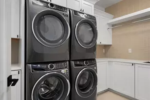 10924 SE 24th Pl, Bellevue, WA 98004 - Photo 34