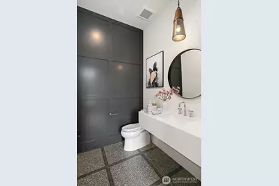 10924 SE 24th Place, Bellevue, WA 98004 - Photo 14