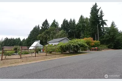 12606 Silver Drive, Anderson Island, WA 98303 - Photo 2