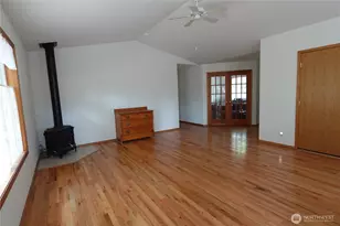 12606 Silver Dr, Anderson Island, WA 98303 - Photo 8