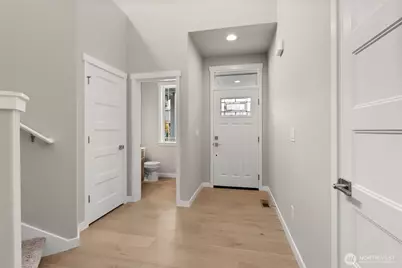 9021 Wyatt Court SE, Tumwater, WA 98501 - Photo 4