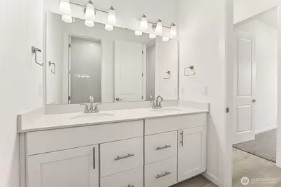 341 N 55th Street #30, Mount Vernon, WA 98273 - Photo 8