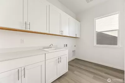 341 N 55th Street #30, Mount Vernon, WA 98273 - Photo 10