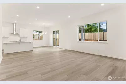 341 N 55th Street #30, Mount Vernon, WA 98273 - Photo 4