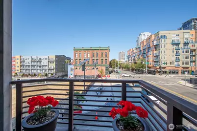 2319 1st Avenue #205, Seattle, WA 98121 - Photo 14