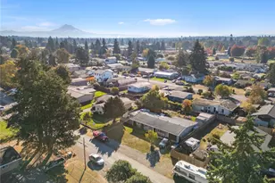 1732 120th St S, Tacoma, WA 98444 - Photo 2