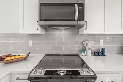 12225 Roseberg Avenue S #9, Seattle, WA 98168 - Photo 8