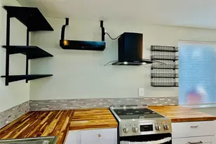 545 Hendricks St, Port Townsend, WA 98368 - Photo 10