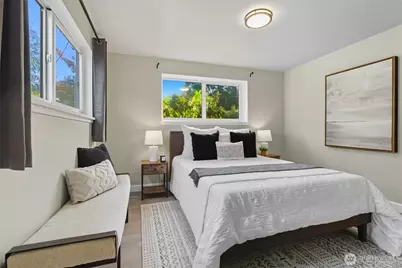1006 NE 126th St., Seattle, WA 98125 - Photo 10