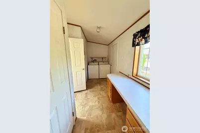 1628 Pleasant Avenue, Wenatchee, WA 98801 - Photo 8