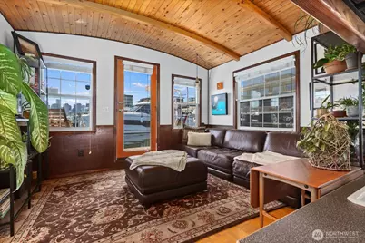 1900 Westlake Avenue N #B11, Seattle, WA 98109 - Photo 22