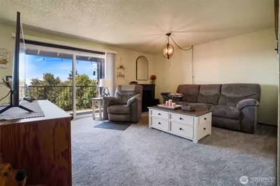 3560 Narrows View Lane NE #202, Bremerton, WA 98310 - Photo 18