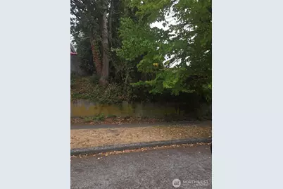 809 26th Avenue E, Seattle, WA 98112 - Photo 2