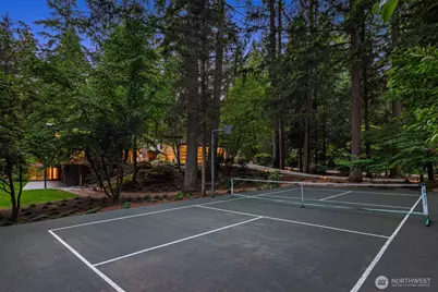 12741 NE 39th Street, Bellevue, WA 98005 - Photo 30