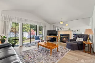 2801 N Narrows Dr, Tacoma, WA 98407 - Photo 10