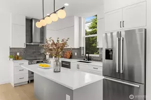 1627 B 21st Ave, Seattle, WA 98122 - Photo 2