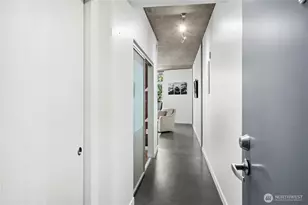 501 Roy St, Seattle, WA 98109 - Photo 20