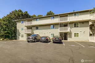 18200 73rd Ave NE, Kenmore, WA 98028 - Photo 2