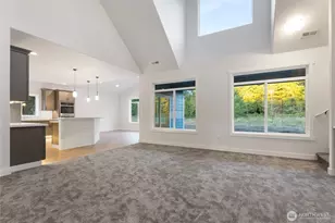 920 Barbara Ln, Centralia, WA 98531 - Photo 2