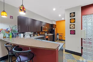 668 S Lane St, Seattle, WA 98104 - Photo 16