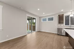 8411 114th Ave SE, Newcastle, WA 98056 - Photo 14