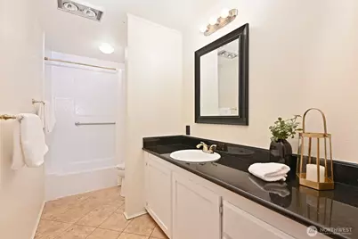 2510 W Bertona Street #213, Seattle, WA 98199 - Photo 8