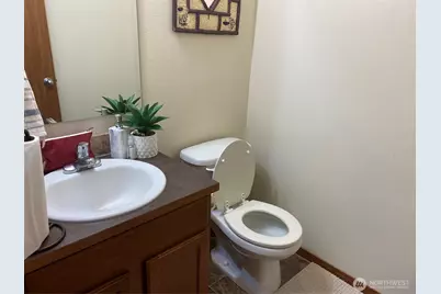 11714 9th Avenue Ct E, Tacoma, WA 98445 - Photo 4