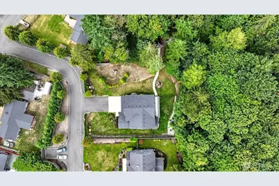 7905 5th Place SE, Lake Stevens, WA 98258 - Photo 32