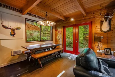 7082 Olympus Way, Glacier, WA 98244 - Photo 6