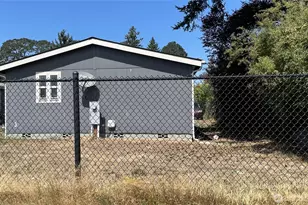 10715 9th Ave Ct S, Tacoma, WA 98444 - Photo 2