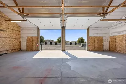 221 S Hamilton Road, Moses Lake, WA 98837 - Photo 10