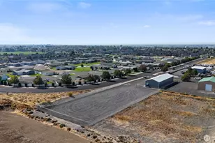 221 S Hamilton Rd, Moses Lake, WA 98837 - Photo 18