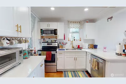 912 Pleasant Avenue, Bremerton, WA 98337 - Photo 12