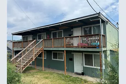 612 N 1st Avenue, Kelso, WA 98626 - Photo 1