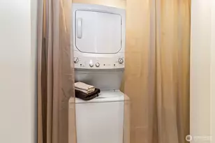 319C Malden Ave E, Seattle, WA 98112 - Photo 16