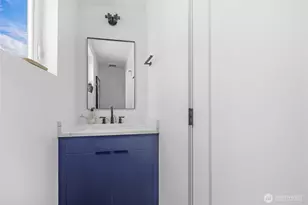 920 16th Ave, Seattle, WA 98122 - Photo 8