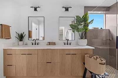 920 16th Avenue #B, Seattle, WA 98122 - Photo 22