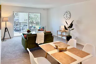 5834 NE 75th St, Seattle, WA 98115 - Photo 8