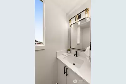 2017 W Bertona Street, Seattle, WA 98199 - Photo 24