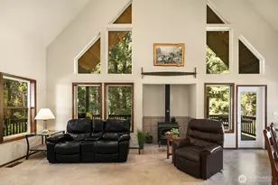 135 Rally Way, Easton, WA 98925 - Photo 1