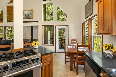 135 Rally Way, Easton, WA 98925 - Photo 8